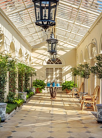 VEN_HOUSE_SOMERSET_THE_CONSERVATORY_GLASSHOUSE_GREENHOUSE_SUMMER_AUGUST