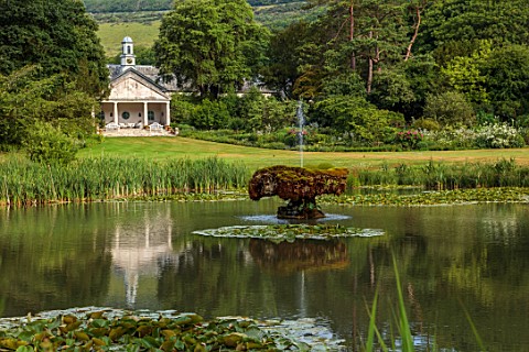 ENCOMBE_HOUSE_DORSET_LAKE_FOUNTAIN_TEMPLE_BUILDING_LANDSCAPE_WATER_WATERLILIES_REFLECTIONS_REFLECTED