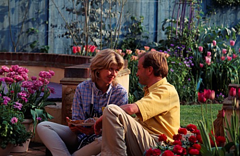 CLIVE_AND_JANE_ENJOY_A_HARD_EARNED_CAKE_ON_THE_PATIO__NICHOLS_GARDEN_OPEN