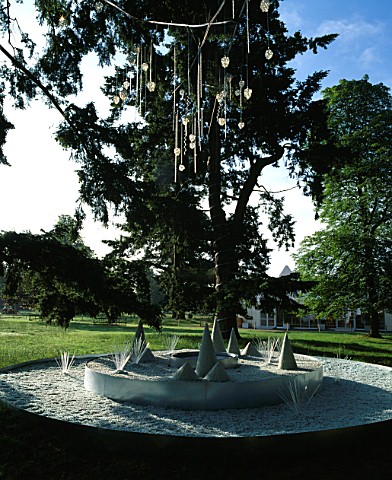 FJORD__BY_STEPHEN_WOODHAMS_GLASS_CHANDELIERS___GLASS_CHIPPING_CONES_AND_METAL_RINGS_WESTONBIRT_FESTI