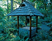 JAPANESE BELL TOWER IN THE WOODLAND. DESIGNERS: ILGA JANSONS AND MIKE DRYFOOS  SEATTLE  USA