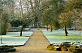 OXFORD BOTANIC GARDEN: VIEW ALONG PATH IN WINTER TO STONE URN