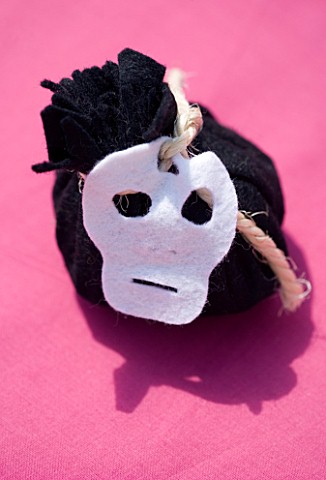 DESIGNER_CLARE_MATTHEWS__CHILDRENS_PARTY__PIRATE_PARTY_BAG