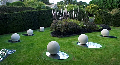THROUGHAM_COURT__GLOUCESTERSHIRE_DESIGNER_CHRISTINE_FACER_THE_GARDEN_OF_COSMIC_SPECULATION_COSMIC_AN