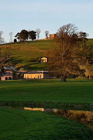 CASTLE_HILL__DEVON_VIEW_FRPOM_THE_ROAD_ACROSS_THE_RIVER_TO_THE_SUNRISE_TEMPLE_AND_THE_CASTLE