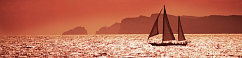 SUITEDO_SAILING_SHIP_AT_SUNSET_NEAR_CABRERA_ISLAND_MALLORCA__SPAIN