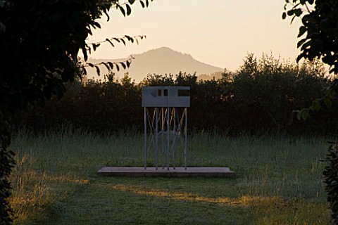 LA_NORIA__FRANCE_GARDEN_DESIGNED_BY_ARNAUD_MAURIERES_AND_ERIC_OSSART__THE_PRAIRIE_DE_SCULPTURES_WITH