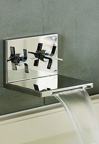 TANIA_LAURIE__LONDON_STYLISH__CONTEMPORARY_WALL_MOUNTED_CHROME_TAP