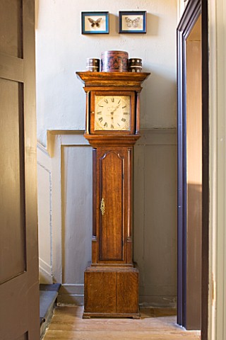 ARCHITECT_CHRIS_DYSONS_HOUSE_THE_GRANDFATHER_CLOCK