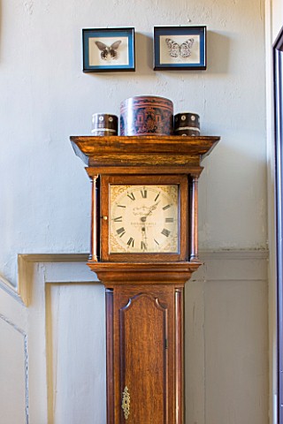 ARCHITECT_CHRIS_DYSONS_HOUSE_THE_GRANDFATHER_CLOCK