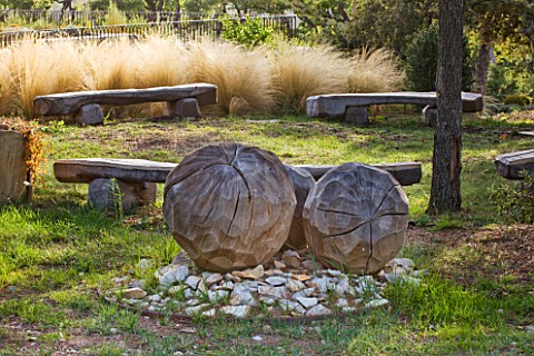 PROVENCE__FRANCE_DOMAINE_DE_LA_VERRIERE_A_PLACE_TO_SIT_A_CIRCLE_OF_WOODEN_BENCHES_BY_MARC_NUCERA_IN_