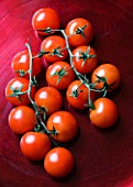 ORGANIC RED TOMATOES. VEGETABLE  HEALTHY EATING  HEALTHY LIVING