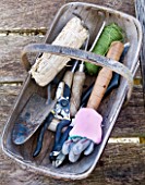 DESIGNER CLARE MATTHEWS: POTAGER PROJECT -TOOLS IN A WOODEN TRUG