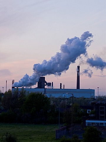 TEESIDE__UNITED_KINGDOM__AIR_POLLUTION_FROM_FACTORY_AT_SUNSET__INDUSTRY__OIL_INDUSTRY__INDUSTRIAL__H