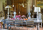 LES JARDINS DE ROQUELIN  LOIRE VALLEY  FRANCE: VINTAGE FARMHOUSE TABLE SET WITH ANCIENT ROSES FROM THE GARDEN