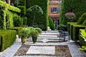 LA CASELLA, FRANCE: STONE, PEBBLES, PATH, TERRACE, CLIPPED, TOPIARY, MEDITERRANEAN, FRENCH, FORMAL, EVERGREENS, SUMMER, PROVENCE, HEDGES, HEDGING, BOX, BUXUS