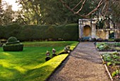 COLESBOURNE PARK  GLOUCESTERSHIRE: LAWN AND TOPIARY