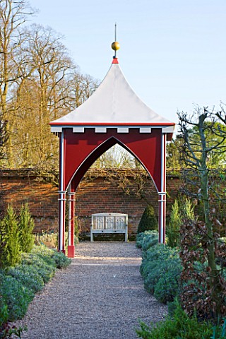 COUGHTON_COURT__WARWICKSHIRE_THE_CENTRAL_STRAWBERRY__CREAM_GAZEBO_IN_THE_WALLED_GARDENDESIGN_BASED_O