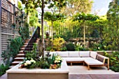 PRIVATE GARDEN LONDON: DESIGNER STEPHEN WOODHAMS - TOWN GARDEN - ROOF GARDEN WITH SEATING AND RAISED BED WITH PLATANUS X ACERIFOLIA  - CONTEMPORARY, MINIMAL, TRELLIS