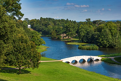PAINSHILL_PARK_SURREY_VIEW_FROM_THE_TURKISH_TENT_TO_THE_GOTHIC_TEMPLE_GROTTO_AND_FIVE_ARCH_BRIDGE__L