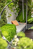 CHELSEA FLOWER SHOW 2017: CITY LIVING GARDEN DESIGNED BY KATE GOULD. MODERN, CONTEMPORARY, FOLIAGE, LIVING, WALL, GREEN, BASEMENT, CUSHIONS, SEAT, SEATING, BOX, DECK, DECKING