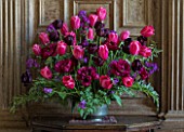 PARHAM HOUSE AND GARDENS, SUSSEX: FLOWER ARRANGEMENT WITH TULIPA BLACK HERO, TULIPA CAPE HOLLAND, HONESTY AND ACANTHUS. SPRING, CUTTING