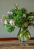 ALHAM FARM, SOMERSET: CORNISHWARE: FARMHOUSE DINING ROOM - VASE OF FLOWERS FROM COMMON FARM FLOWERS, DINING TABLE, ENGLISH, COUNTRY, COTTAGE, HYDRANGEAS, ANEMONES, GRASSES