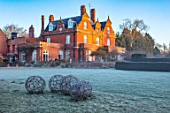 CHIPPENHAM PARK, CAMBRIDGESHIRE: FROSTED LAWN, HOUSE, WINTER, JANUARY, FROSTY