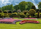 BRODSWORTH HALL, YORKSHIRE: SUMMER, CLIPPED TOPIARY HEDGES, HEDGING, BEDDING, LAWN, FORMAL BEDDING, TREES, VICTORIAN, PAVILION