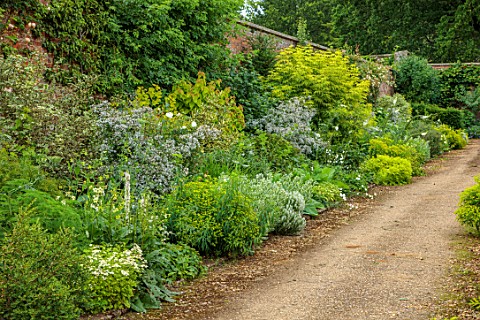 BOWOOD_HOUSE_AND_GARDENS_WILTSHIRE_GREEN_YELLOW_SILVER_AND_WHITE_BORDER_IN_THE_WALLED_GARDEN_WALLS_P