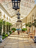 VEN HOUSE, SOMERSET: THE CONSERVATORY, GLASSHOUSE, GREENHOUSE, SUMMER, AUGUST