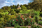 ROCKCLIFFE, GLOUCESTERSHIRE: WALLED KITCHEN GARDEN, COUNTRY, POTAGER, VEGETABLE, DAHLIAS, WALLS, DOVECOTE, BUILDING, TOPIARY BIRDS