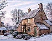 INKWELL COTTAGE, BURFORD, OXFORDSHIRE: THE COTTAGE IN SNOW, DECEMBER, FROST, WINTER, HOUSE