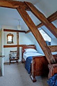 THE HYDE, HEREFORDSHIRE: BEDROOM