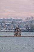 ROUSHAM, OXFORDSHIRE: JANUARY, FROST, FROSTY, WINTER, LAWN, DAWN, SUNRISE, LAWN, LION AND HORSE SCULPTURE BY SCHEEMAKER