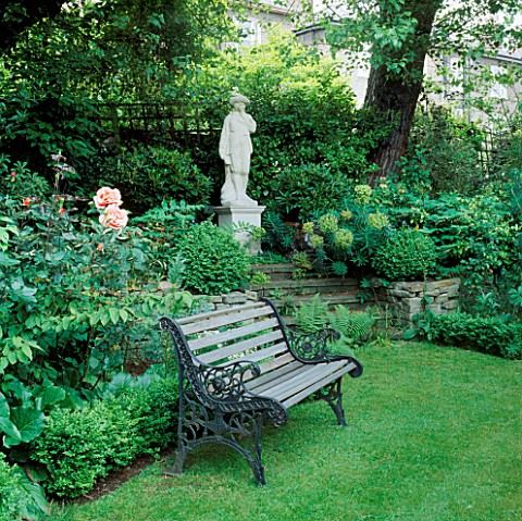 WOODEN_BENCH__STATUE__BOX_EDGED_BORDER_WITH_ROSA_JUST_JOEY_AND_EUPHORBIA_CHARACIAS____DES_OLIVIA_CLA