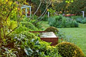 DESIGNER JAMES SCOTT, THE GARDEN COMPANY: WATER FEATURE, FOUNTAIN, METAL, SPRING, MAY, BORDER, YEW BALLS, LAWN