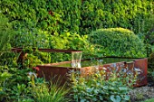 DESIGNER JAMES SCOTT, THE GARDEN COMPANY: WATER FEATURE, FOUNTAIN, METAL, SPRING, MAY, BORDER