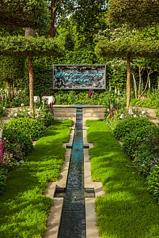 CHELSEA_2022_PERENNIAL_GARDEN_WITH_LOVE_BY_RICHARD_MIERS