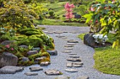COWDEN JAPANESE GARDEN, SCOTLAND: THE DRY GARDEN, ROCKS, GRAVEL, TREES, MOSS, AZALEAS, STEPPING STONES