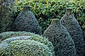 BRODSWORTH HALL, YORKSHIRE: WINTER, JANUARY, FROST, CLIPPED TOPIARY SHRUBS, HEDGES, HEDGING, EVERGREENS, VICTORIAN, BORDERS, FORMAL, GARDEN