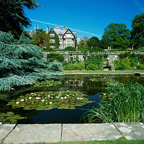 FORMAL_LILY_POND_AND_TERRACE_IN_FRONT_OF_THE_HOUSE__BODNANT_GARDEN__WALES