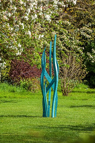 HELMINGHAM_HALL_SUFFOLK_DAVID_HARBER_SUNDIAL