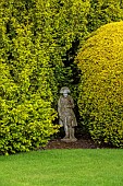 THE MANOR HOUSE, BLEDLOW, BUCKINGHAMSHIRE: STATUE OF NAPOLEON ON MAIN LAWN