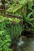 THE MANOR HOUSE, BLEDLOW, BUCKINGHAMSHIRE: THE LYDE WATER GARDEN FORMED OUT OF OLD CRESS BEDS, WATERFALL, WATER FEATURE