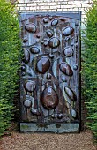 ROCKINGHAM CASTLE, NORTHAMPTONSHIRE: WATER FEATURE BY CARA WASSENBERG, FOUNTAIN