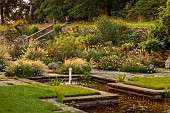 FRANT GARDEN, CHRIS BROWN: WATER, FOUNTAIN, BORDER, STEPS, AGASTACHE BLACK ADDER, GERANIUM ROZANNE, NASELLA TENUISSIMA, EUPATORIUM MACULATUM ATROPURPUREUM, FENNEL