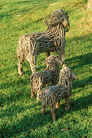 SHEEP_MAY_SAFELY_GRAZE__WICKER_SCULPTURES_OF_A_EWE_AND_TWO_LAMBS_NYEWOOD_HOUSE___WEST_SUSSEX