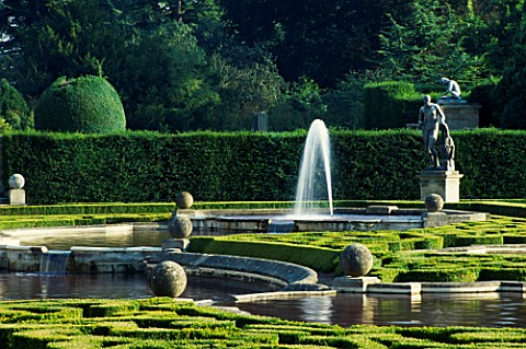 THE_WATER_TERRACE__BLENHEIM_PALACE__OXFORDSHIRE