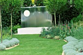 SANCTUARY GARDEN SPONSORED BY MERRILL LYNCH AT THE CHELSEA FLOWER SHOW 2002: DESIGNED BY STEPHEN WOODHAMS: WATER FEATURE  LAWN  CLIPPED SANTOLINA AND CLIPPED CARPINUS BETULUS